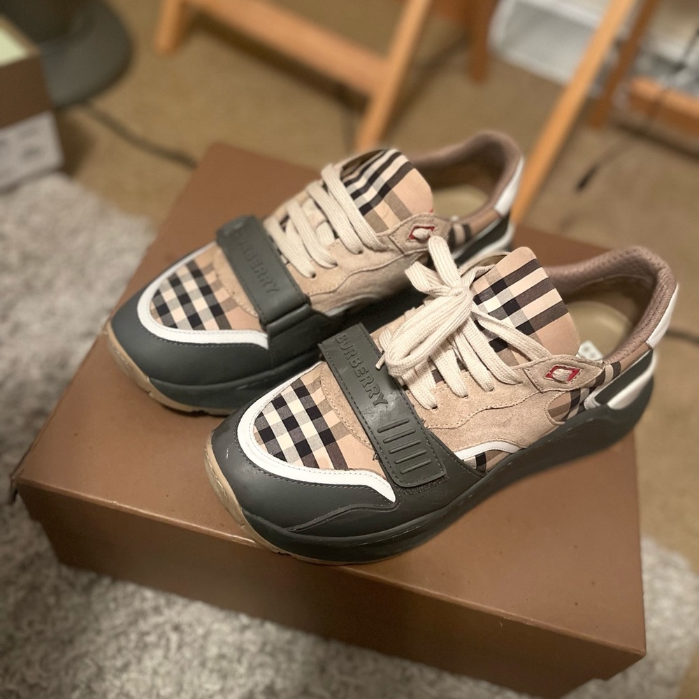 Burberry Shoes